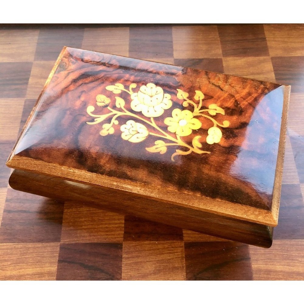 Vintage Music Box Inlaid Wood Intarsitalia Italy Sankyo japan movement  ‘memory’